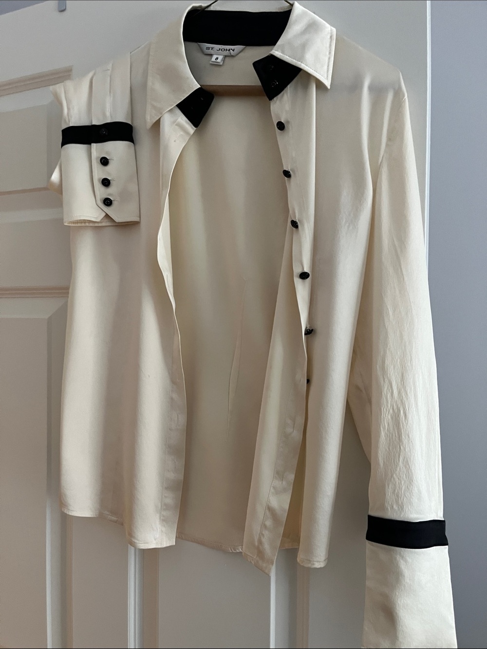 St. John Cream Button-Down Shirt with Black Trim Accents